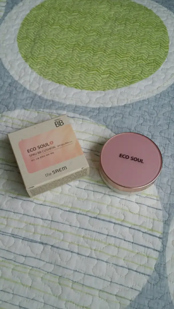 선택된 언니의파우치 리뷰 이미지 - [에코 소울 온천수 비비 쿠션 SPF50+ PA+++ 02 내추럴 베이지]