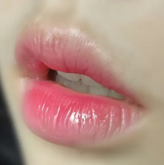 선택된 언니의파우치 리뷰 이미지 - [페이스잇 레슨 아티스트 핑거 글로스 [PK103 생얼핑크]]