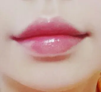 선택된 언니의파우치 리뷰 이미지 - [샤인 카레스 글로스 틴트 604 BELLA [바바라컬러]]