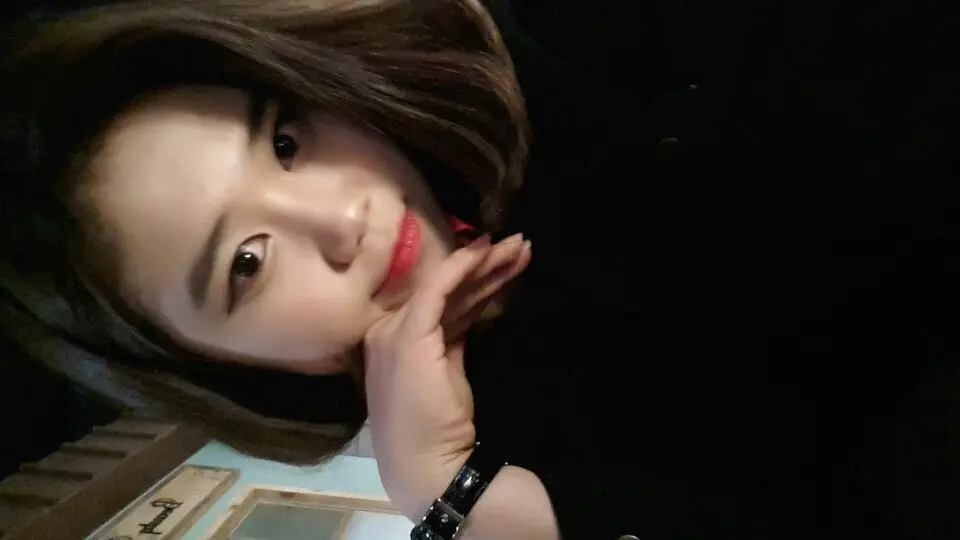 선택된 언니의파우치 리뷰 이미지 - [[더 스타일] 벨벳 그라데이션 틴트 [일렉트릭 오렌지]]