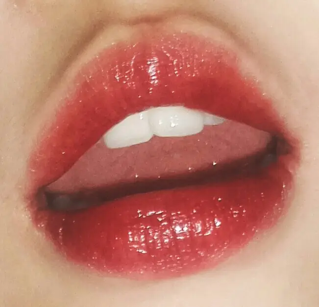 선택된 언니의파우치 리뷰 이미지 - [프로:뷰티 키써블 립스틱 (RD801 트와일라잇 레드)]