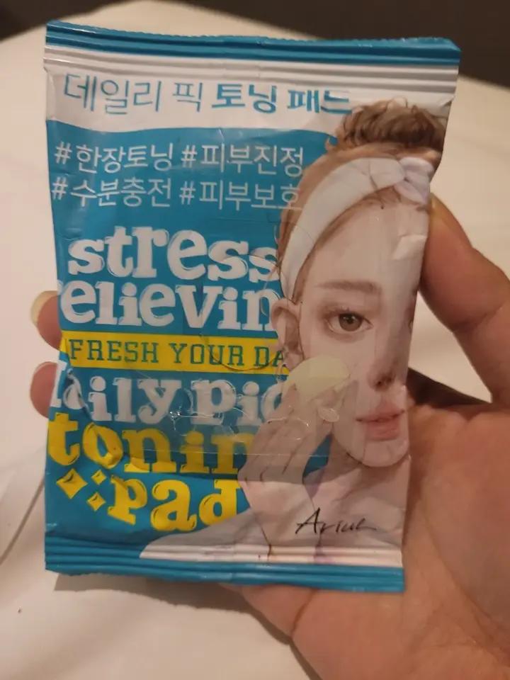 선택된 언니의파우치 리뷰 이미지 - [스트레스 릴리빙 데일리 픽 토닝 패드]