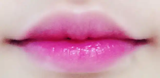 선택된 언니의파우치 리뷰 이미지 - [꾸뛰르 터치 립 플루이드(5호 위칭 아워)]