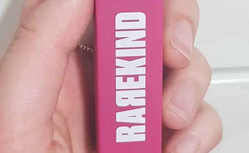 오버스머지 립 틴트 [플럼 샹그리아]