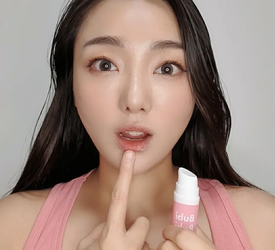 선택된 언니의파우치 리뷰 이미지 - [언파 부비부비 버블 립 스크럽 (10ml)]