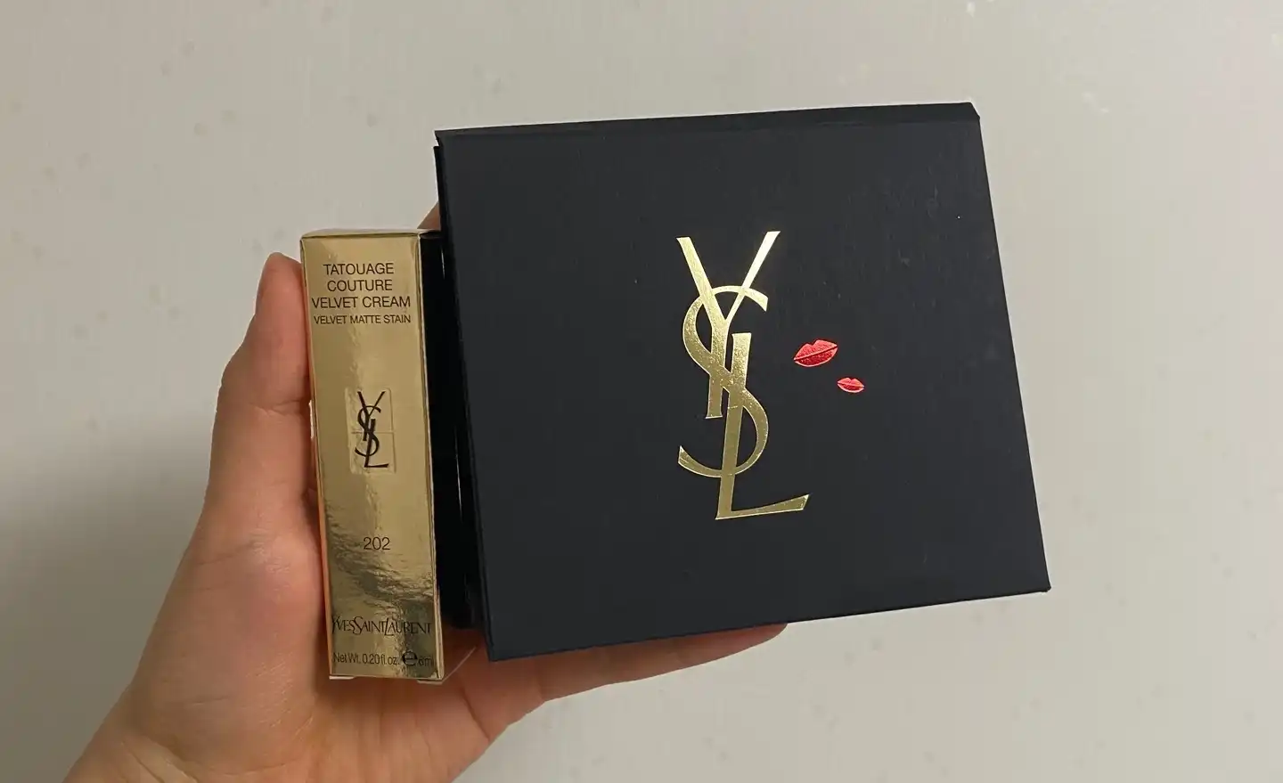 따뚜아쥬 꾸뛰르 벨벳 틴트 [202 코랄 심볼]