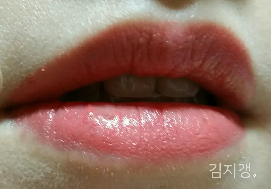 선택된 언니의파우치 리뷰 이미지 - [러스터글래스 립스틱  [씨 쉬어]]