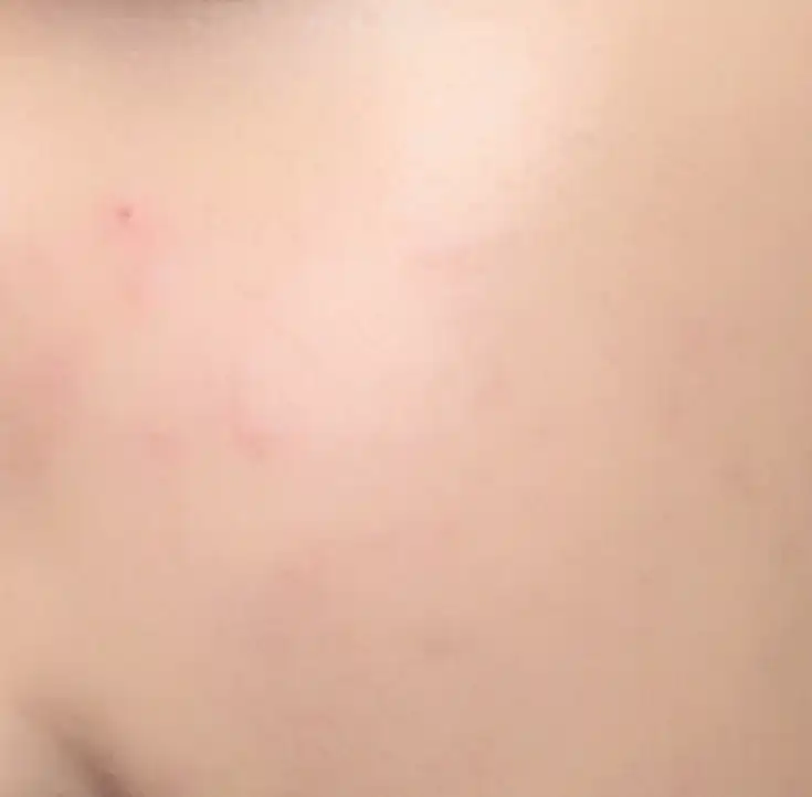 언니의파우치 리뷰 이미지 13 - [화이트 펄세이션 올 데이 피팅 펄 세럼 팩트 [21호 화사한 라이트 베이지]]