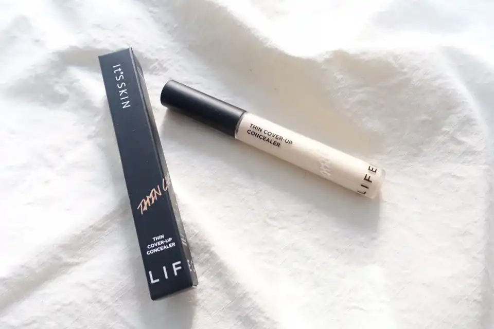 라이프 컬러 씬 커버 업 컨실러 [01 라이트 베이지]