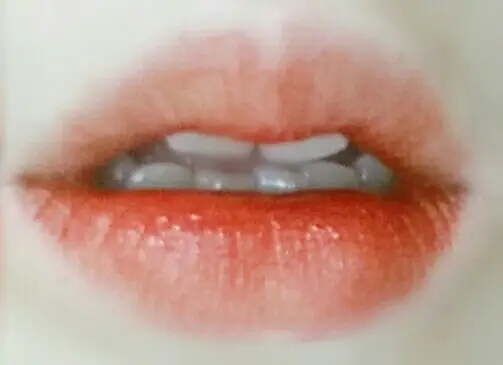 선택된 언니의파우치 리뷰 이미지 - [물방울 틴트 스틱 02 물방울 석류]