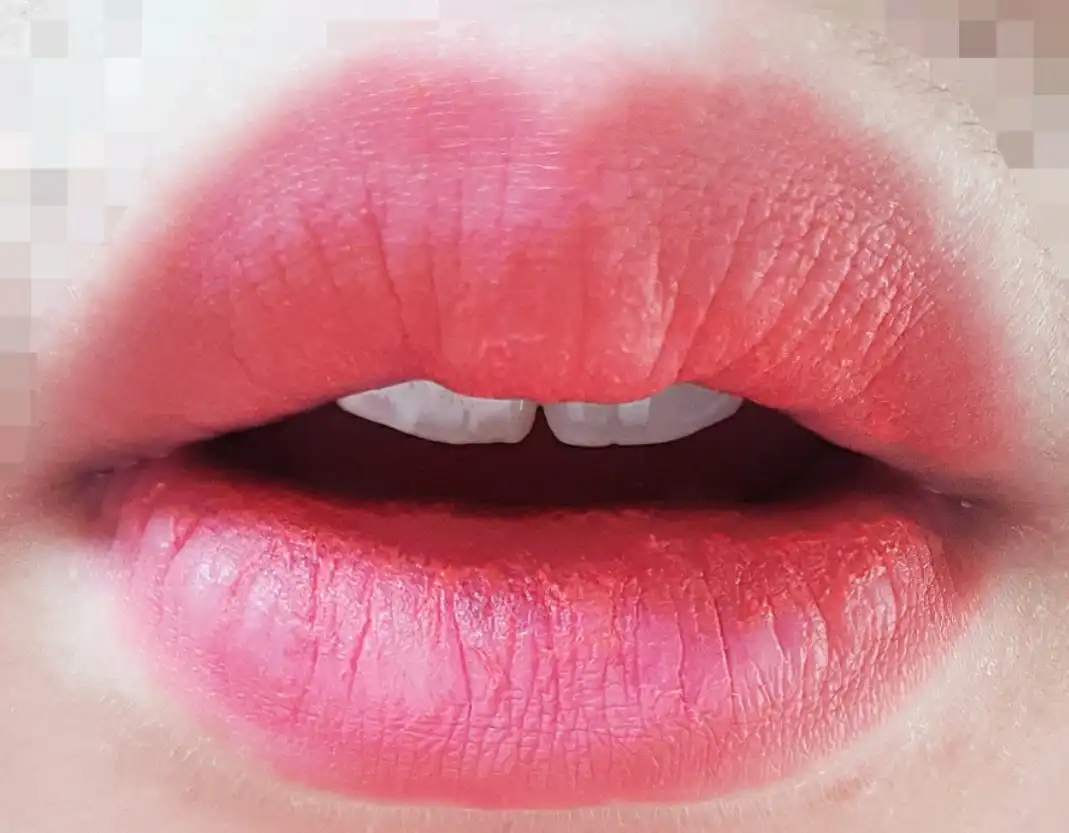 언니의파우치 리뷰 이미지 11 - [데이트 롱 래스팅 벨벳 립 [30%의 관심]]