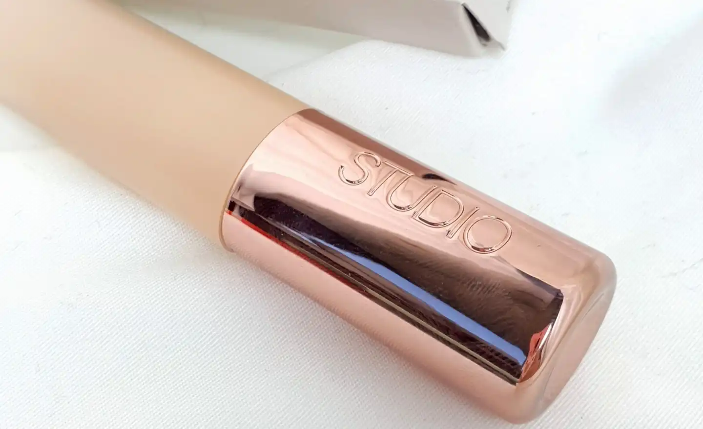 스튜디오 컨실러 [01 클리어 베이지]