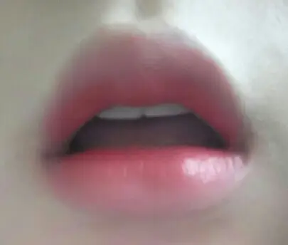 선택된 언니의파우치 리뷰 이미지 - [베리떼 멜팅 루즈 03호 마드리드 코랄]