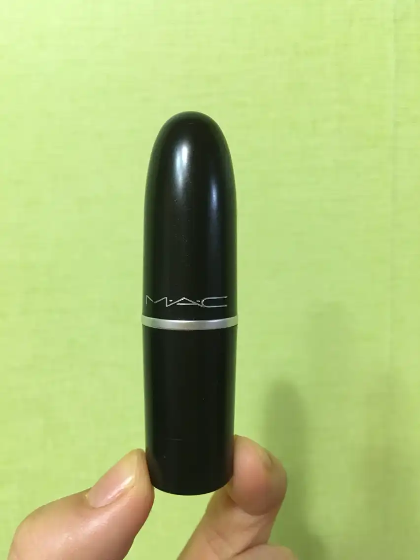 선택된 언니의파우치 리뷰 이미지 - [레트로 매트 립스틱 [릴렌트리슬리 레드]]