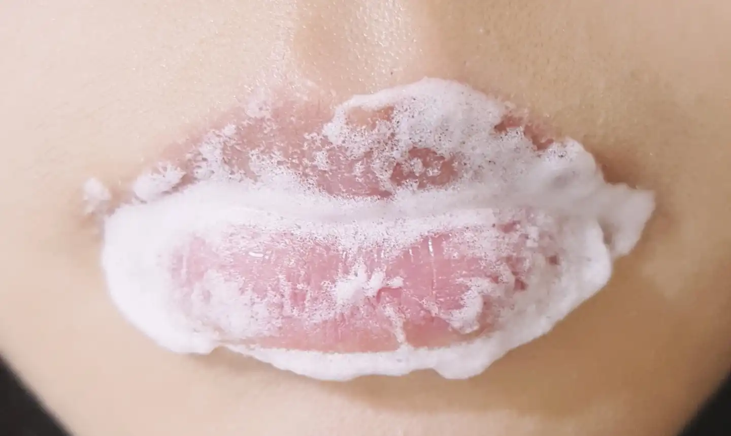 언니의파우치 리뷰 이미지 5 - [언파 부비부비 버블 립 스크럽 (10ml)]