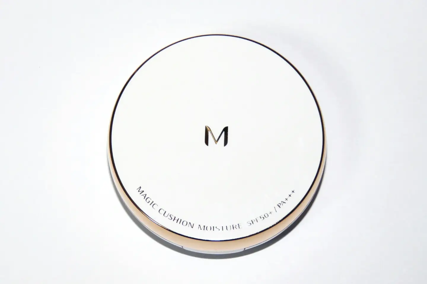 선택된 언니의파우치 리뷰 이미지 - [[M] 매직 쿠션 모이스처 SPF50+ PA+++ [23호]]