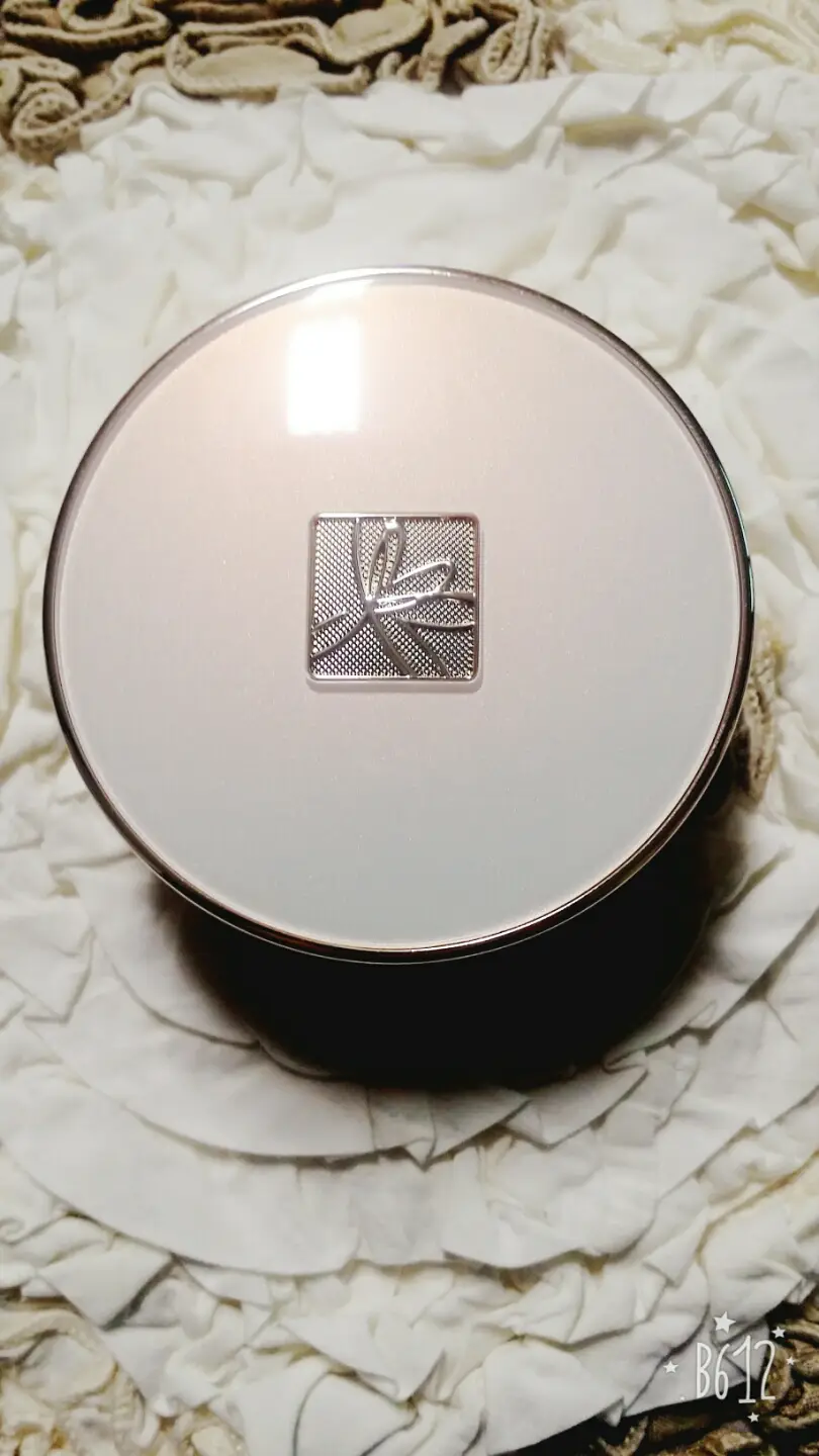 선택된 언니의파우치 리뷰 이미지 - [[시그너처] 에센스 쿠션 인텐시브 커버 SPF50+ PA+++ [21호]]