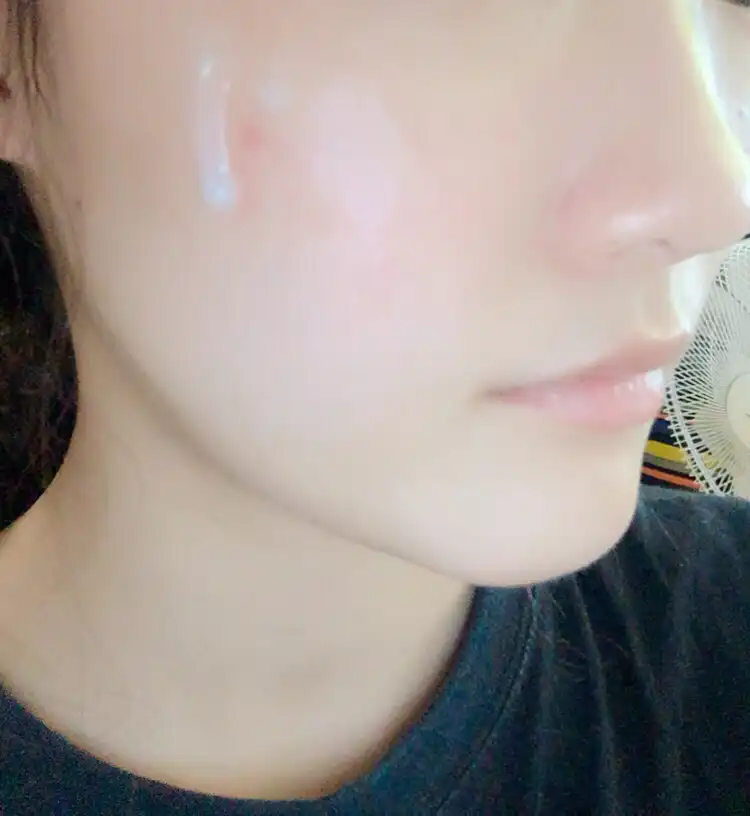 언니의파우치 리뷰 이미지 6 - [러블리골드 24K 홍삼 에멀젼]