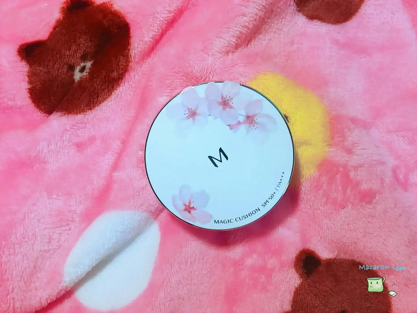 선택된 언니의파우치 리뷰 이미지 - [[M] 매직 쿠션 모이스처 SPF50+ PA+++ [21호]]