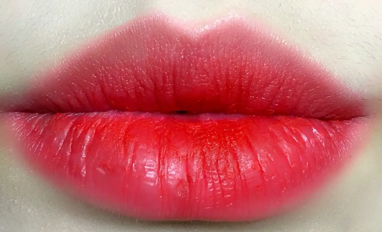 시크릿 네온 립 틴트 [02 네온키스 레드]