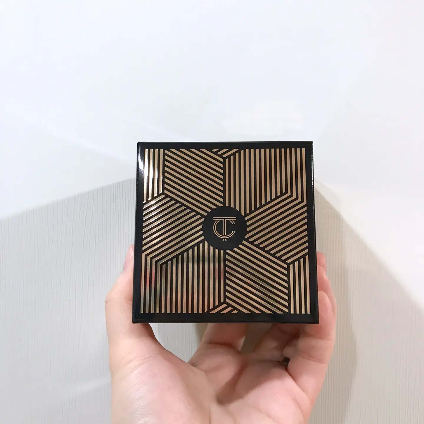 선택된 언니의파우치 리뷰 이미지 - [아트클래스 스튜디오 드 땅뜨 글로우 커버쿠션 [1호 포슬린]]