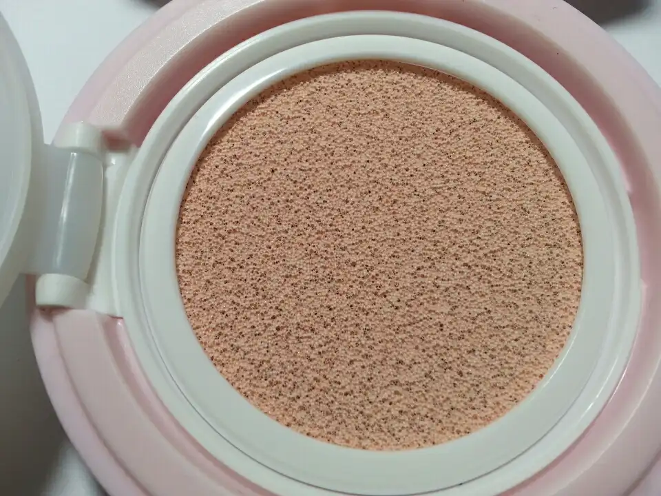 언니의파우치 리뷰 이미지 4 - [진주알 맑은 매직 애니 쿠션(리필) SPF34/PA++ (Pink)]