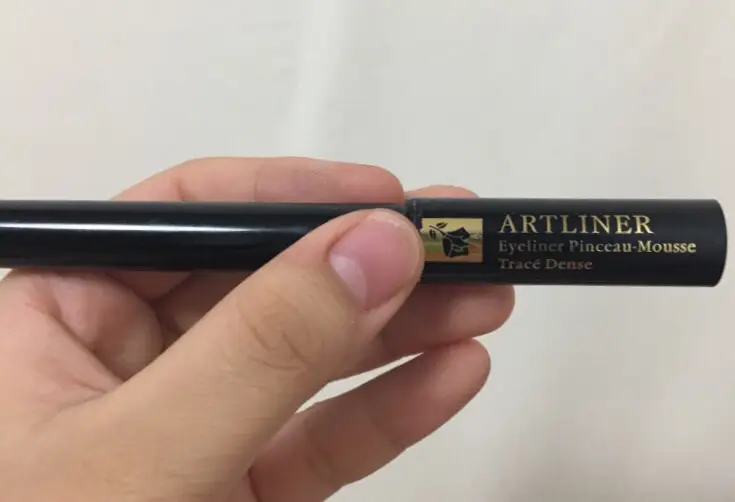 선택된 언니의파우치 리뷰 이미지 - [아트라이너  붓펜 타입 리퀴드 아이라이너  [01 블랙]]