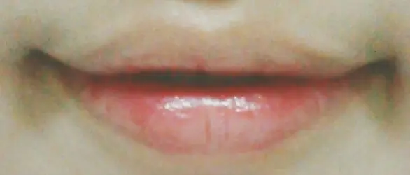 선택된 언니의파우치 리뷰 이미지 - [러블리믹스 립케어 크림 쉐어버터]
