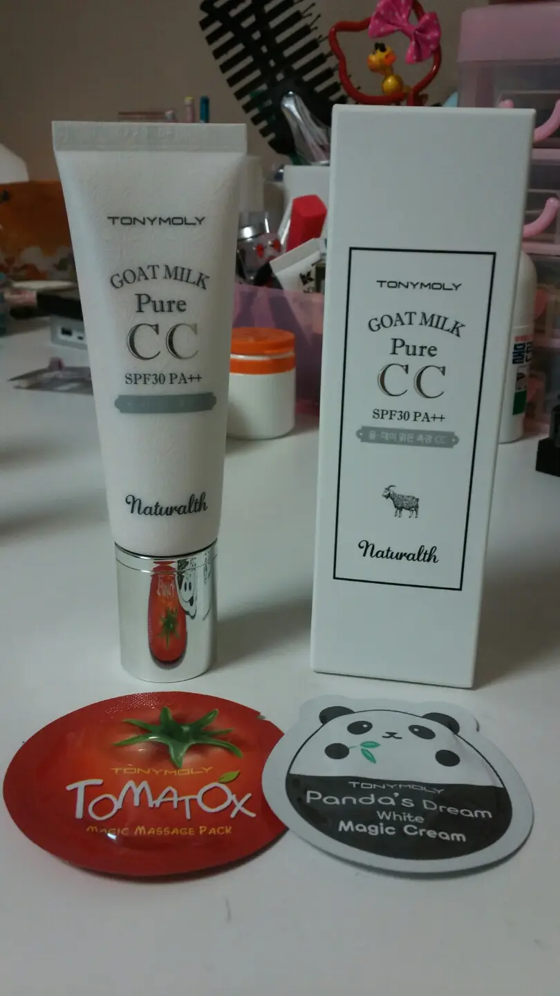 선택된 언니의파우치 리뷰 이미지 - [내추럴스 산양유 맑은 씨씨크림 SPF30 PA++ (퓨어밀크)]