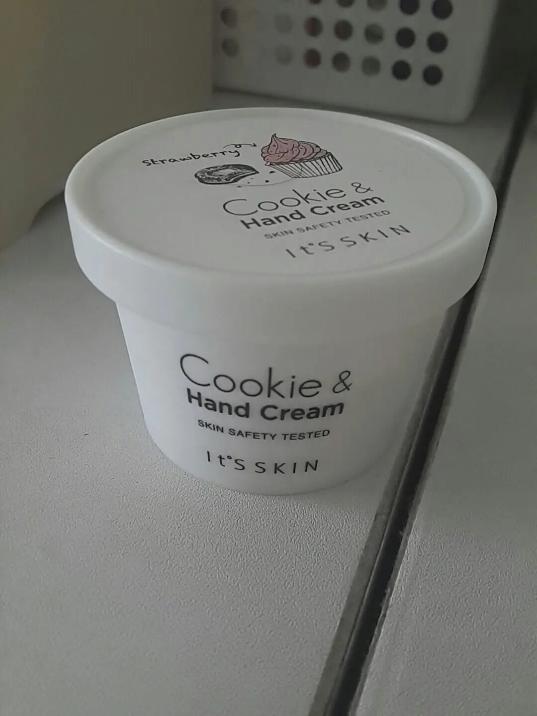 선택된 언니의파우치 리뷰 이미지 - [쿠키 앤 핸드크림 [스트로베리]]