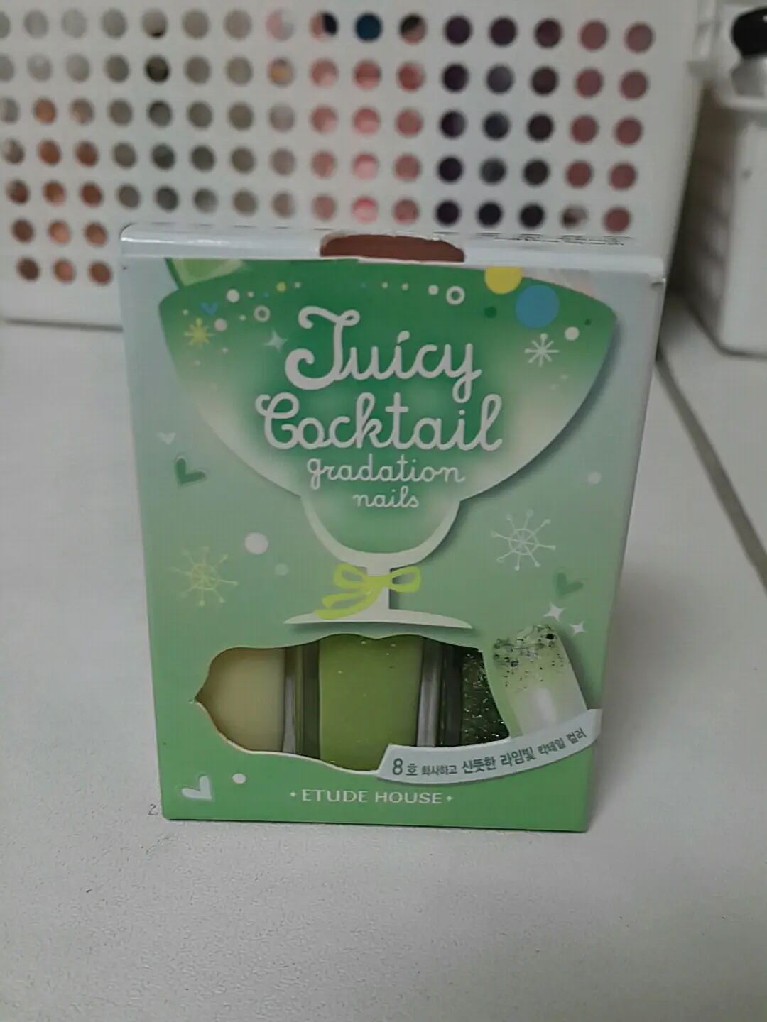 선택된 언니의파우치 리뷰 이미지 - [쥬이시 칵테일 그라데이션 네일즈 (라임 스쿼시)]