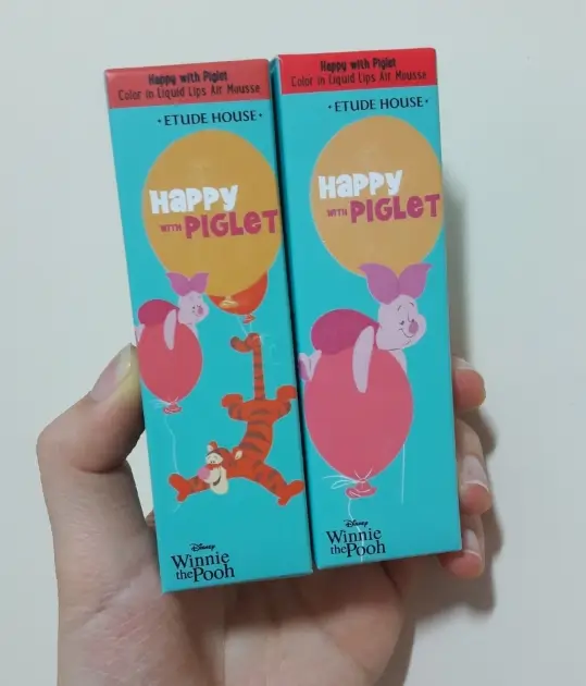 선택된 언니의파우치 리뷰 이미지 - [해피 위드 피글렛 컬러 인 리퀴드 립스 에어무스[PK002 콩콩 튕겨! 티거!]]