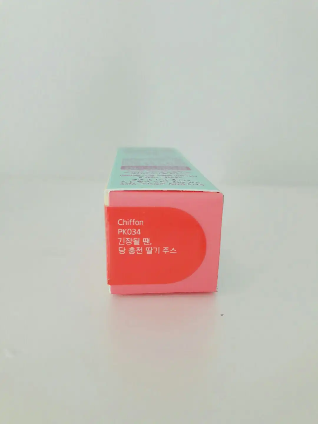 언니의파우치 리뷰 이미지 3 - [원더 펀 파크 디어 마이 블루밍 립스 톡 쉬폰 [PK034 긴장될 땐, 당 충전 딸기 주스]]