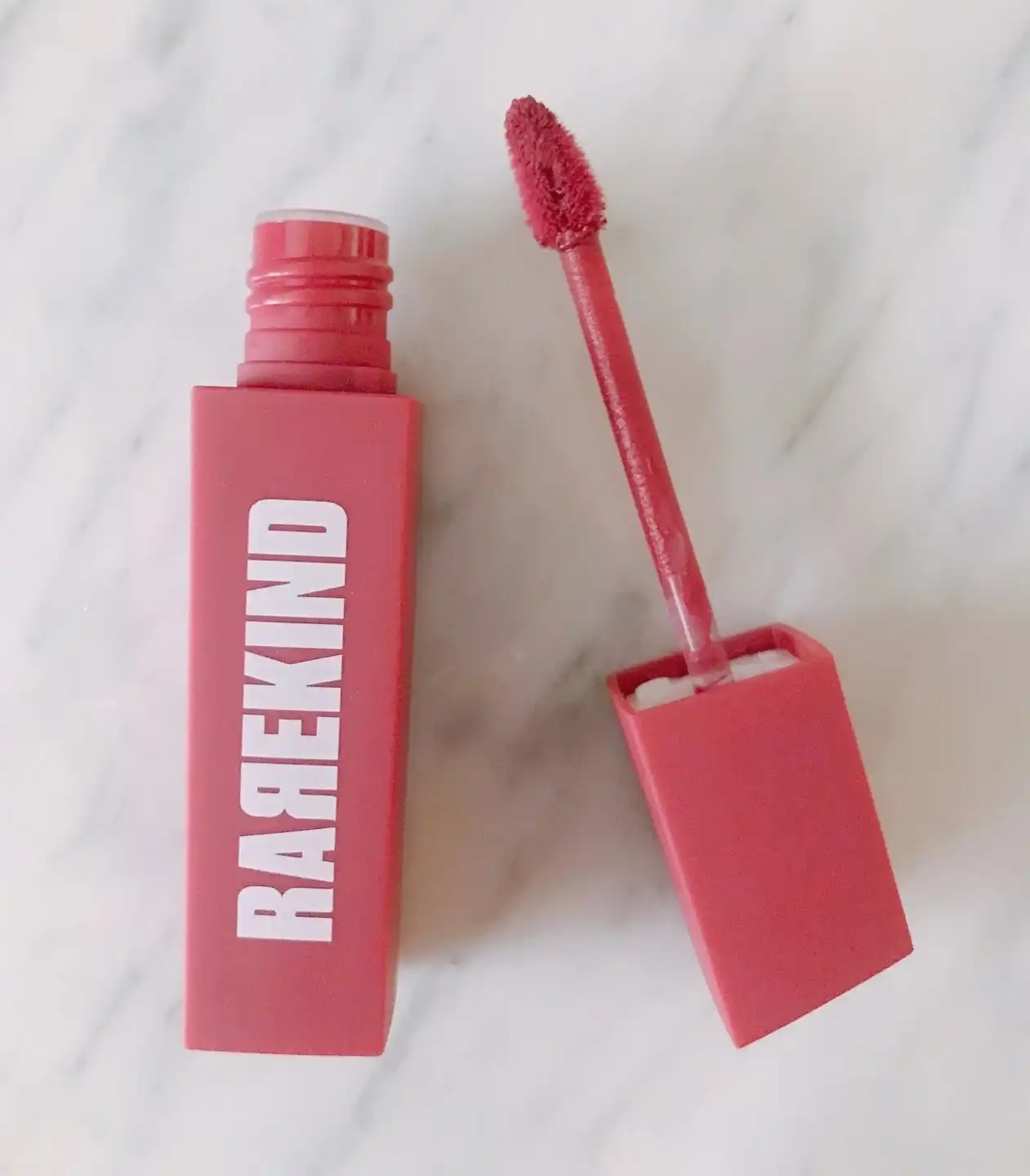 오버스머지 립 틴트 [플럼 샹그리아]