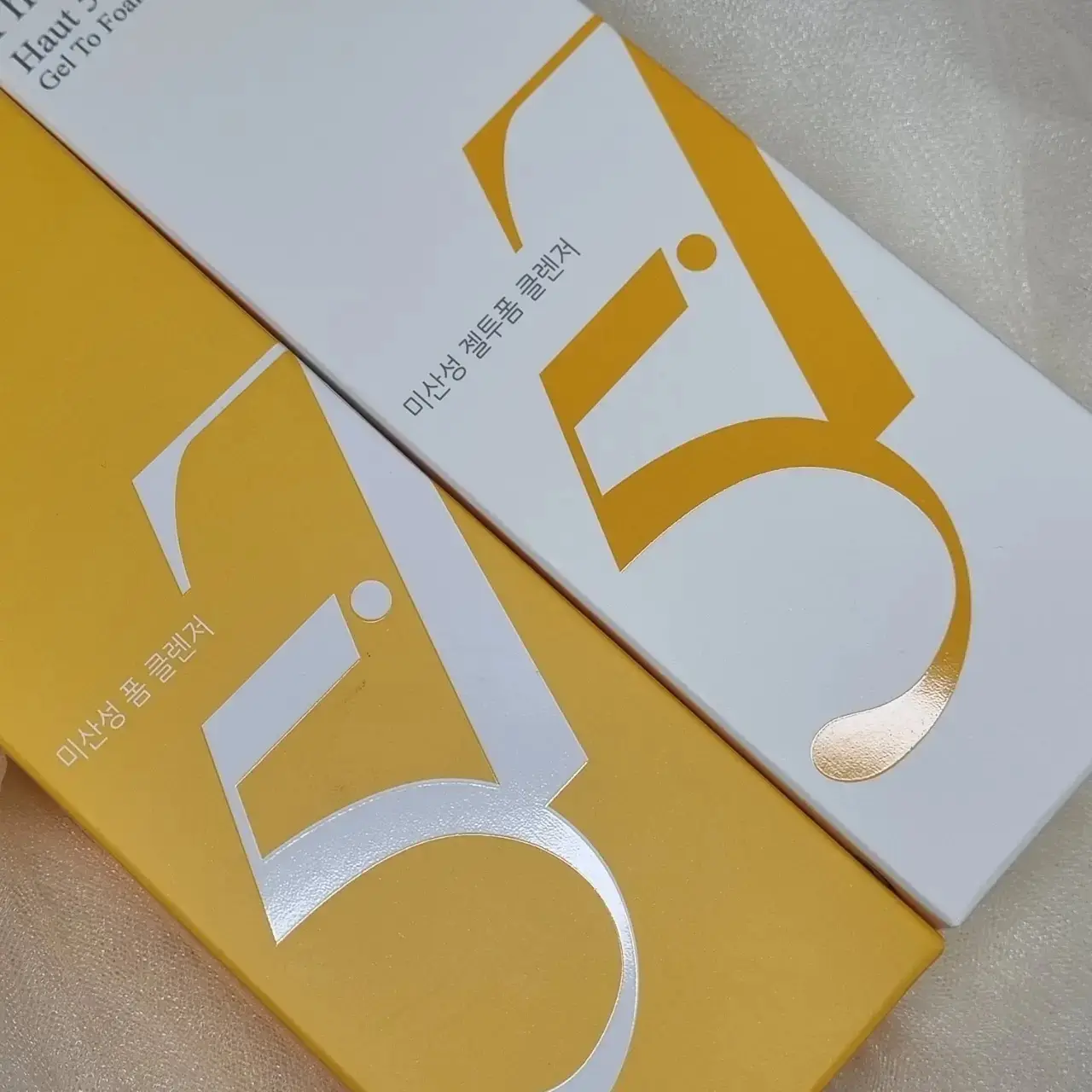 선택된 언니의파우치 리뷰 이미지 - [하우트 5.7 미산성 젤투폼 클렌저]