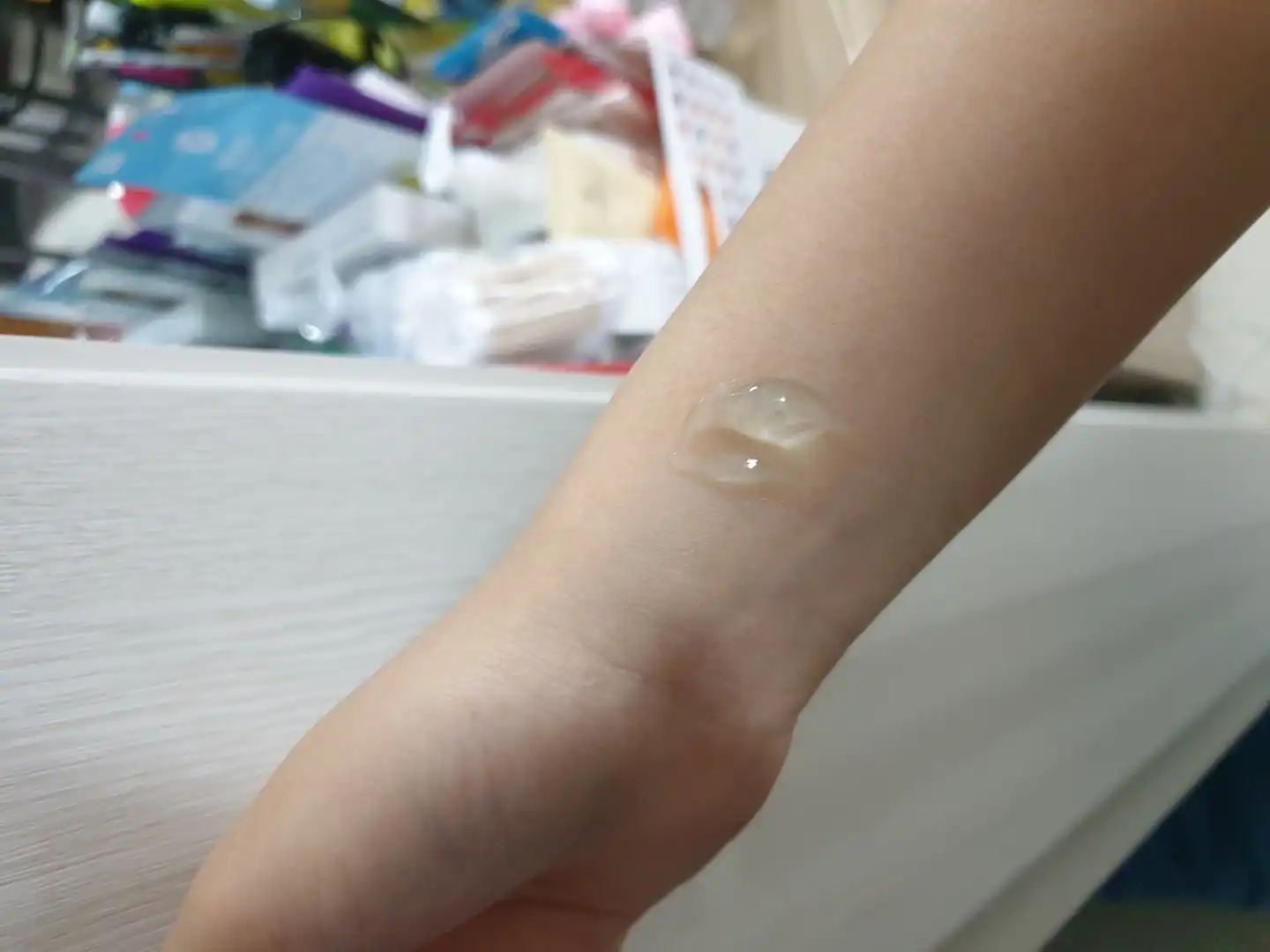 언니의파우치 리뷰 이미지 3 - [아쿠아 레오티에 울트라 서스트 퀀치 젤]