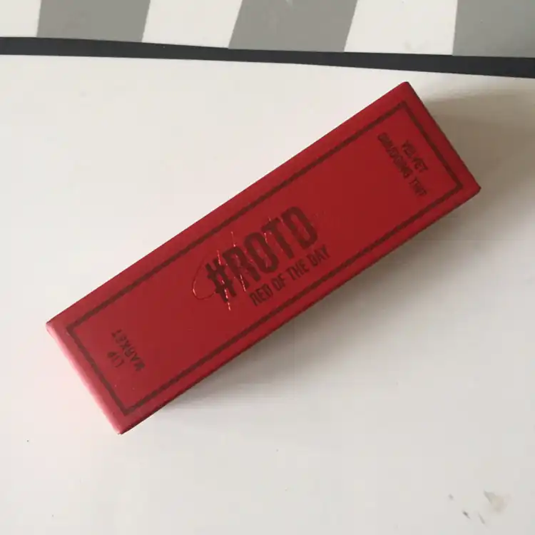 립마켓 벨벳 스머징 틴트 [01 뉴트로 레드]