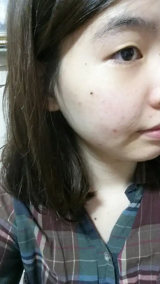 언니의파우치 리뷰 이미지 6 - [토탈 솔루션 에센스 비비밤 SPF33 PA++ 2호]