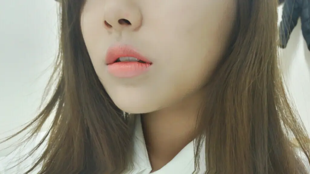 선택된 언니의파우치 리뷰 이미지 - [크리미 틴트 립무스 (2호 수줍은 살구꽃)]