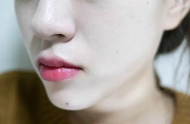 선택된 언니의파우치 리뷰 이미지 - [킬커버 에어웨어 프로텍스쳐 파운데이션 [003 리넨]]