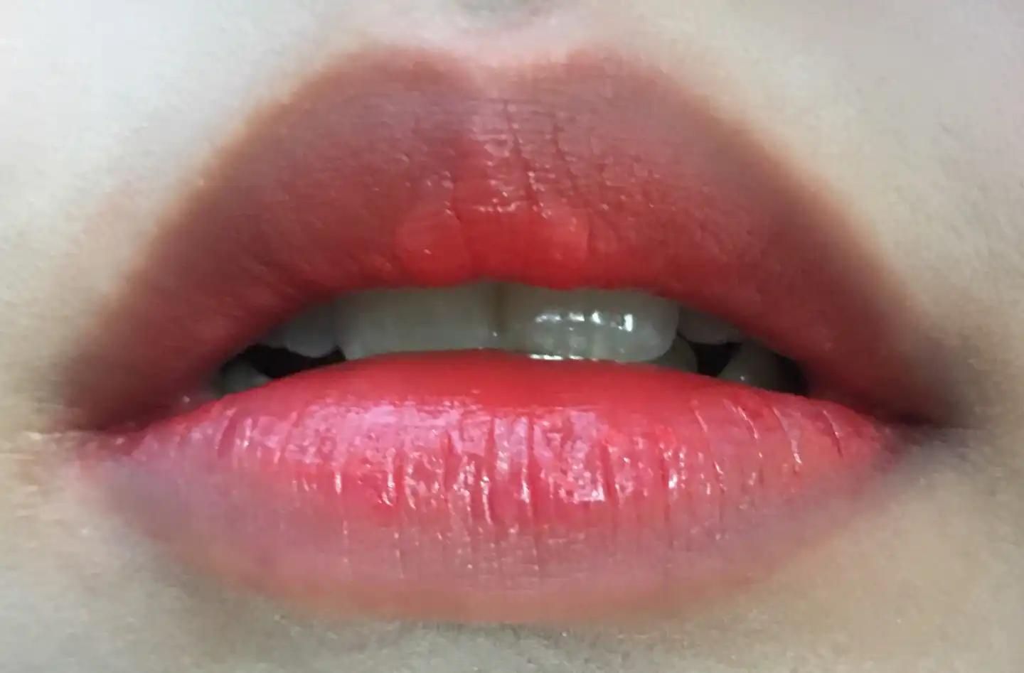 언니의파우치 리뷰 이미지 8 - [루쥬 쀠르 꾸뛰르 [50 루쥬 네온]]