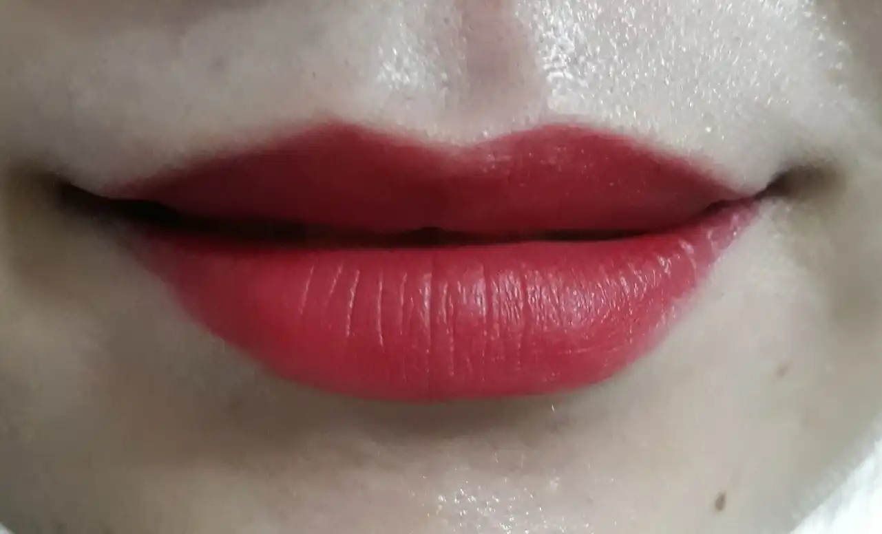 세미 매트 립스틱 [러브액츄얼리]