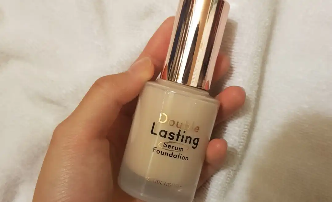 더블래스팅 세럼 파운데이션 [21호 뉴트럴 베이지]