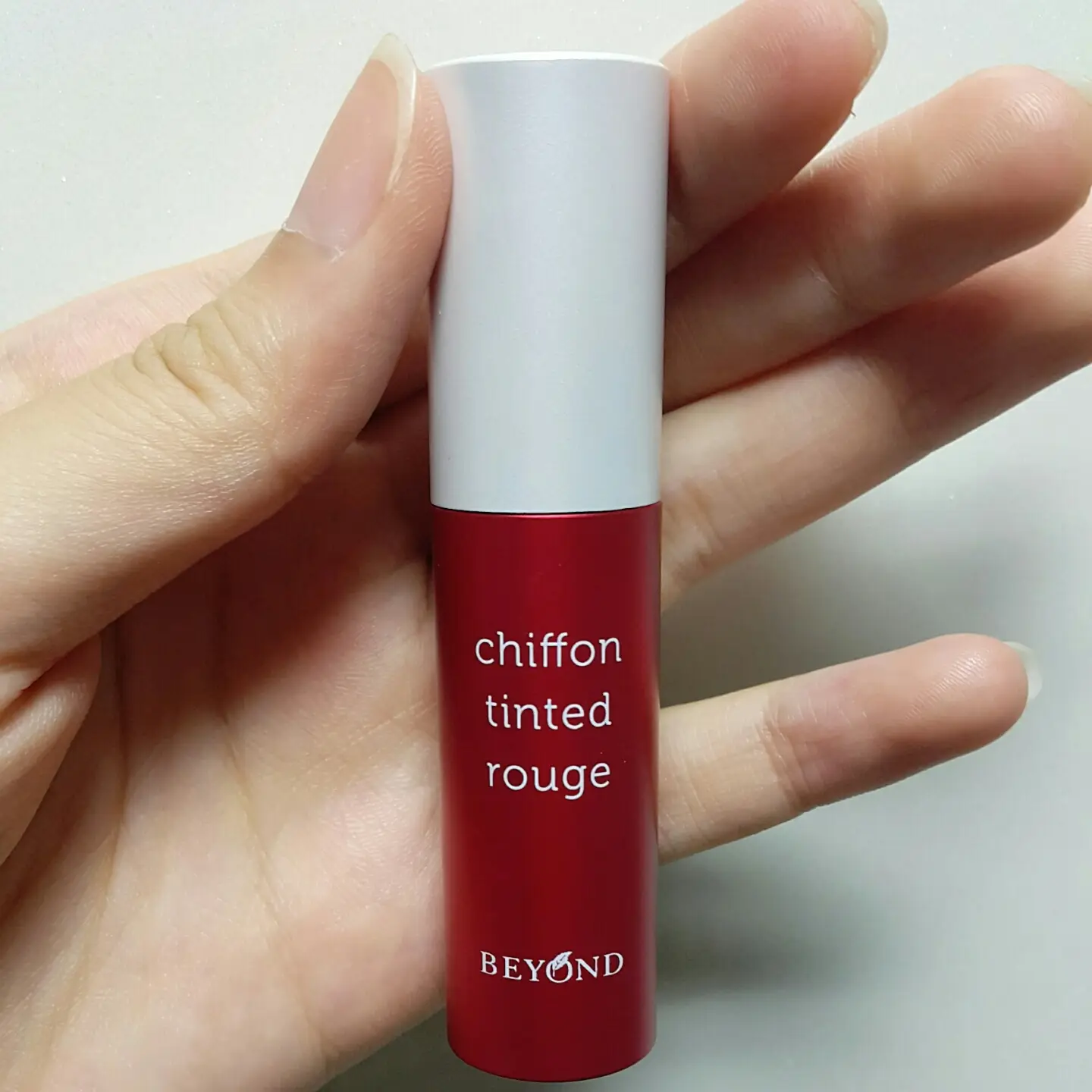 선택된 언니의파우치 리뷰 이미지 - [비욘드 쉬폰 틴티드 루즈 10 (수프림 레드)]