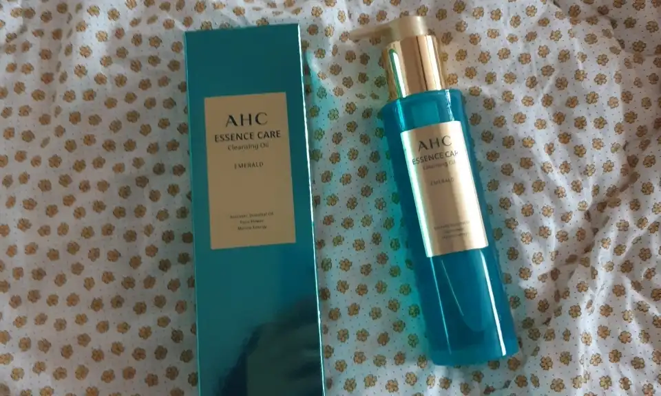 에센스 케어 클렌징 오일 에메랄드