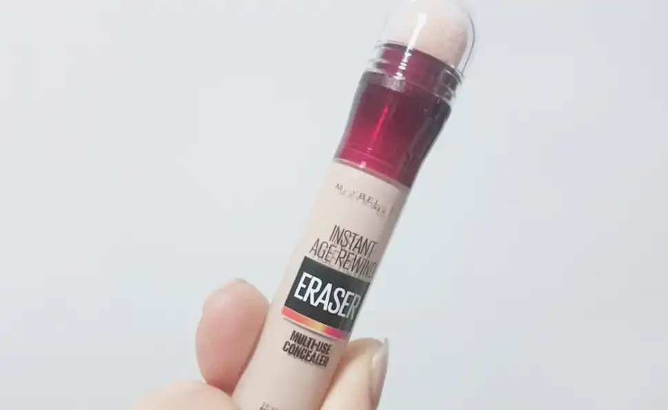 에이지 리와인드 컨실러