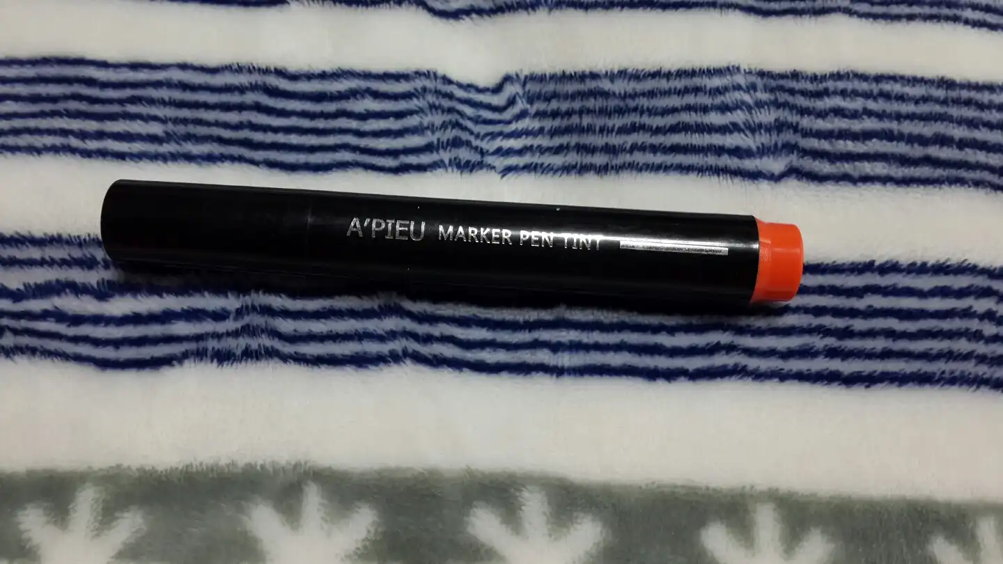 마커 펜 틴트 [CR02 허그미코랄]