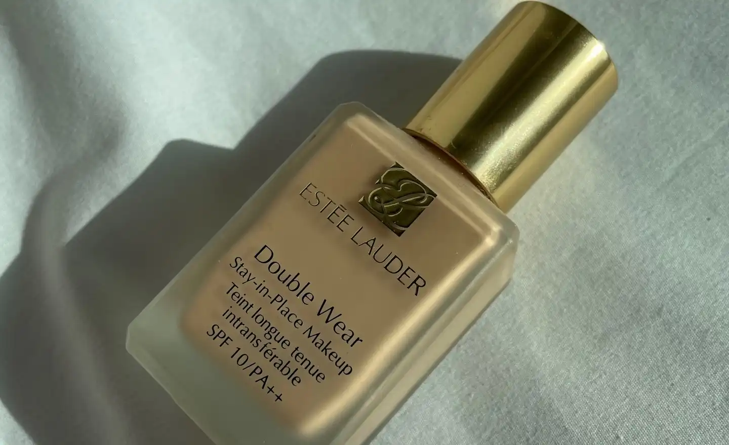 더블 웨어 스테이-인-플레이스 메이크업 [쿨 바닐라]