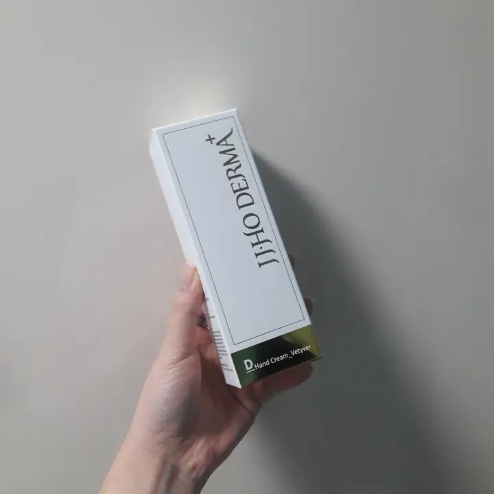선택된 언니의파우치 리뷰 이미지 - [제이제이호 더마플러스 D 핸드크림 [베티버]]