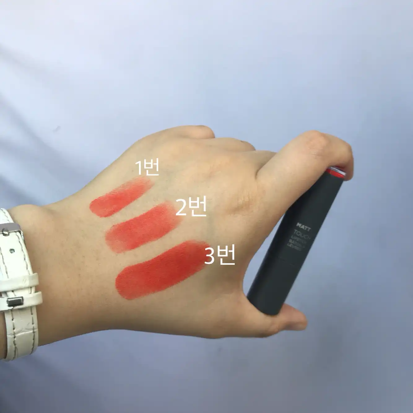 언니의파우치 리뷰 이미지 4 - [매트 터치 립스틱 [OR01 오렌지페인팅]]